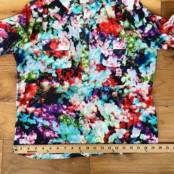 Parker Silk Blouse. Size small - Picture 10 of 11